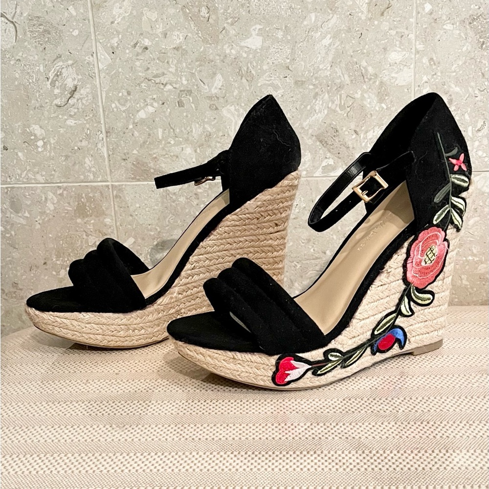 Wild Diva Lounge, Platform Wedge with Floral Appliqué